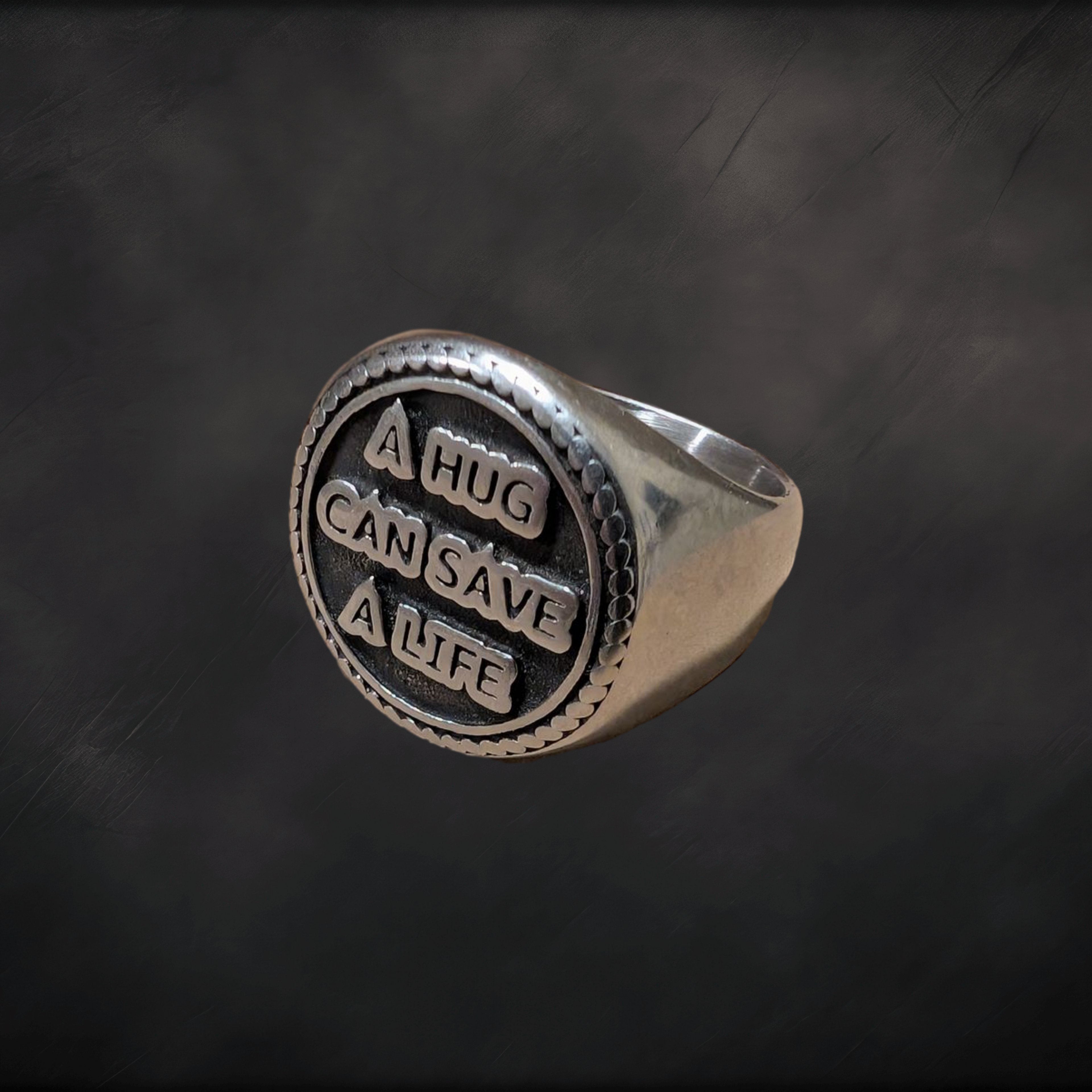 Rund (A hug can save a life) ring